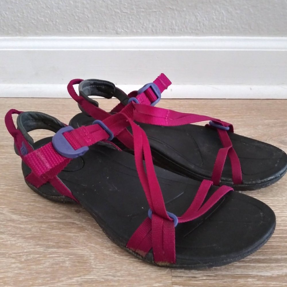 Teva Women's W Sirra Sport Sandal, Boysenberry, 6 M US